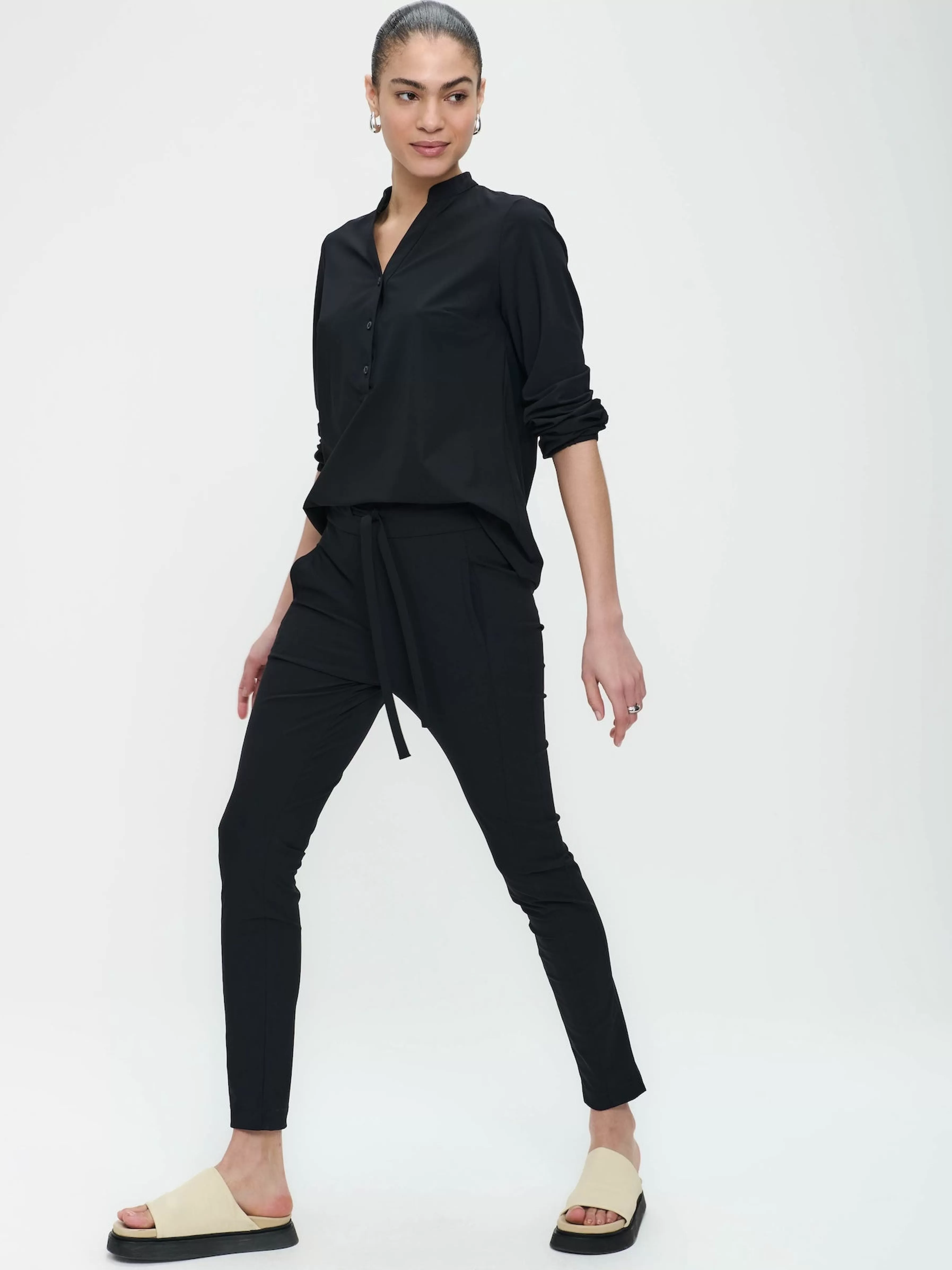 Best basic>Jane Lushka Blouse Bella Technical Jersey | Black